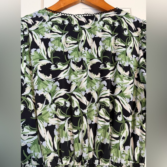 En Saison Green and Blue Floral Tiered Midi Dress size Small - Picture 4 of 13